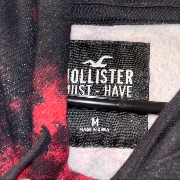 Young men’s Hollister hoodie - Picture 3 of 3